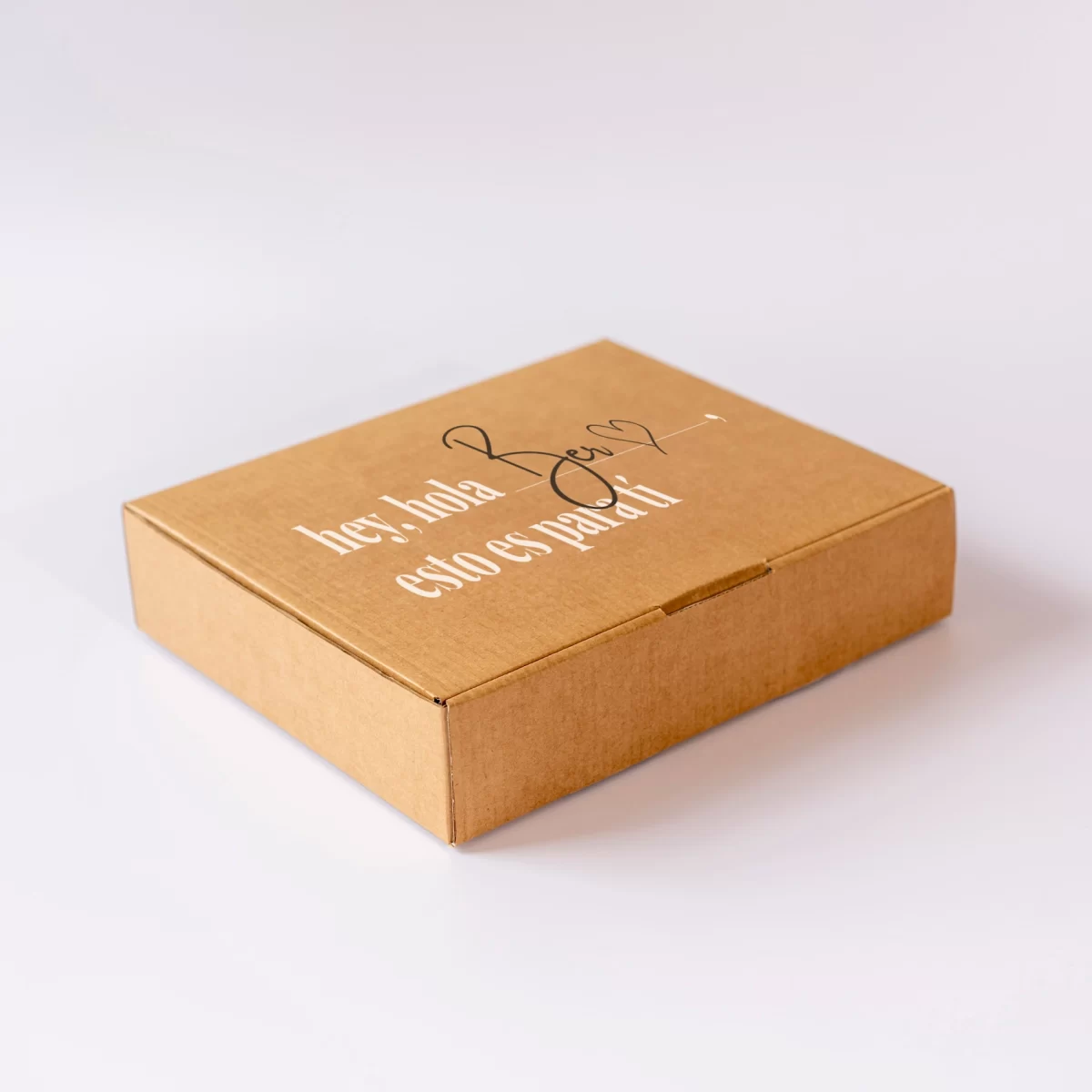 Caja de Envío Nova (27x22x6 cm)
